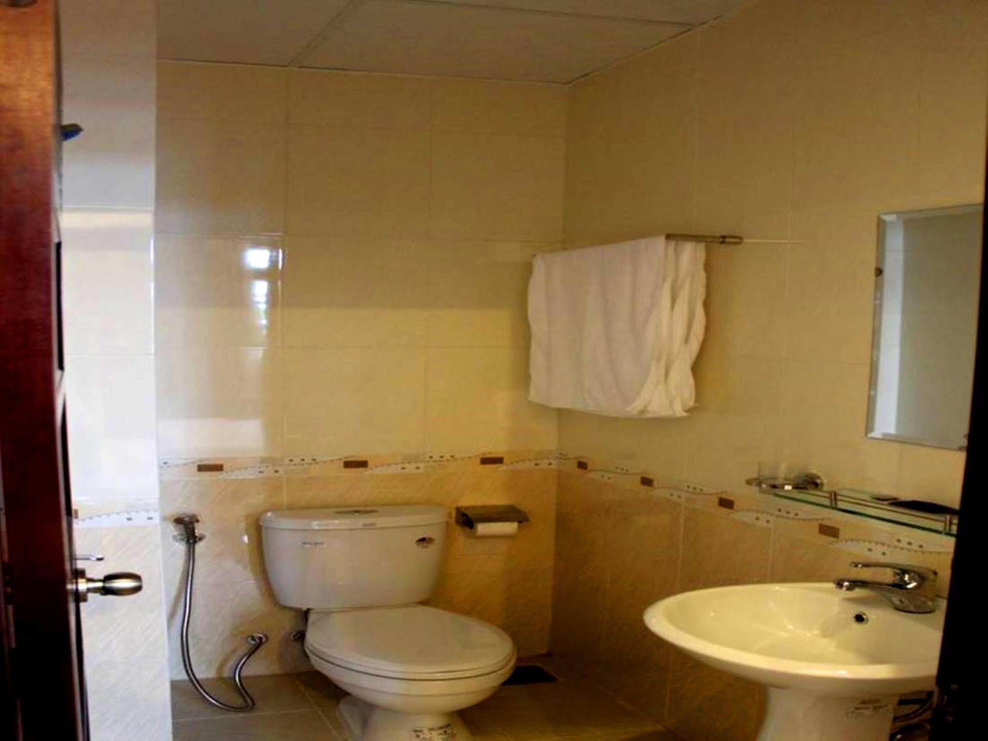 Phuong Binh Economy hotel 3*