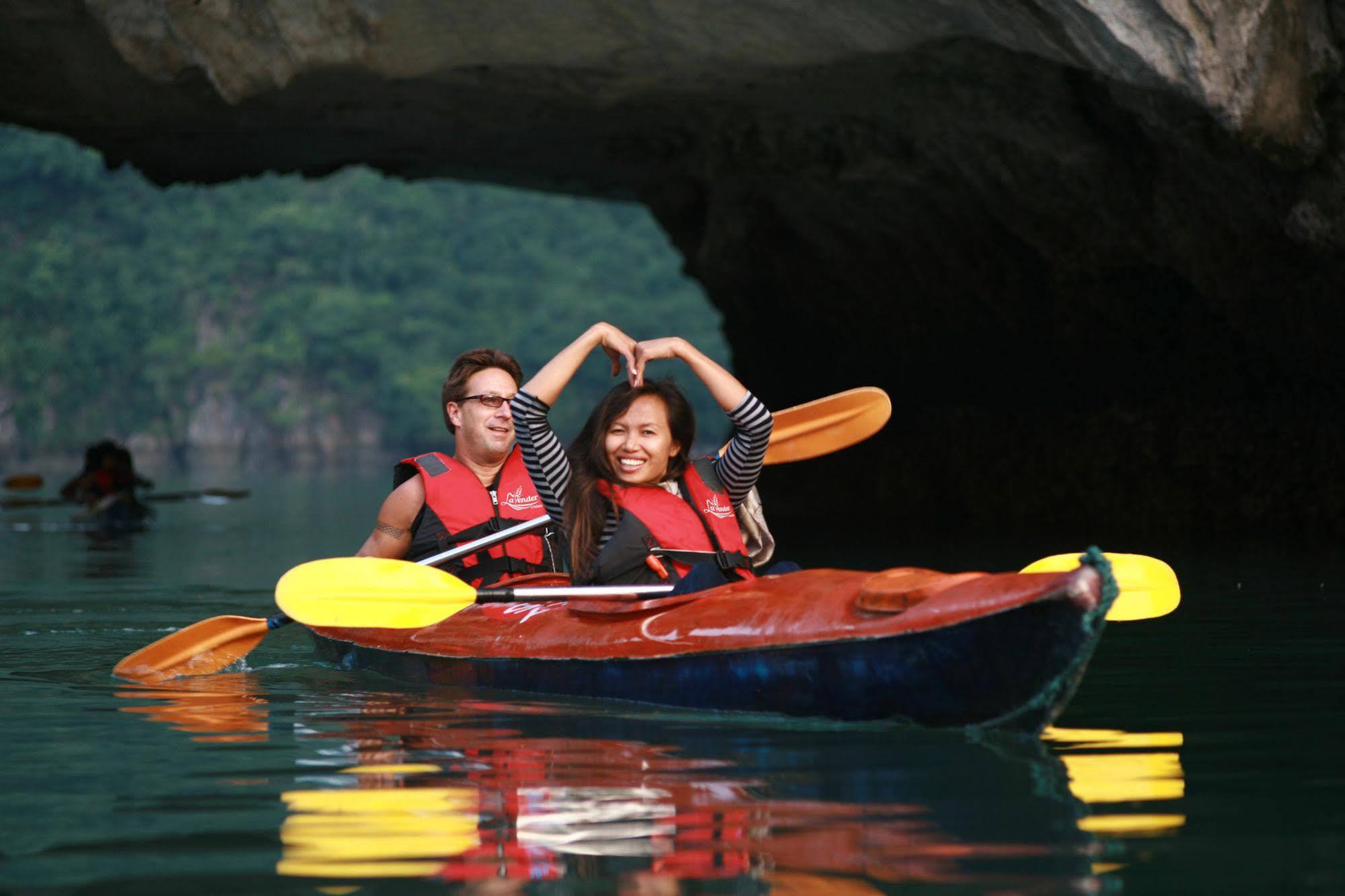  Halong Lavender Cruises 3*