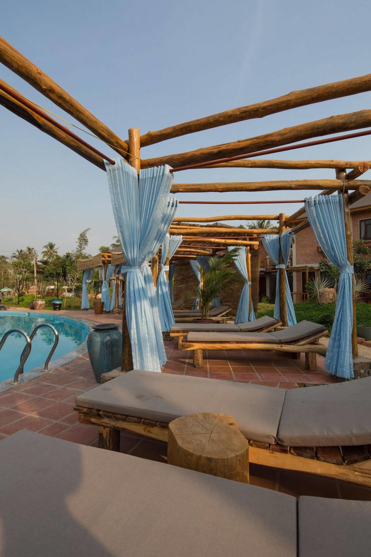 Resort Vela 3*