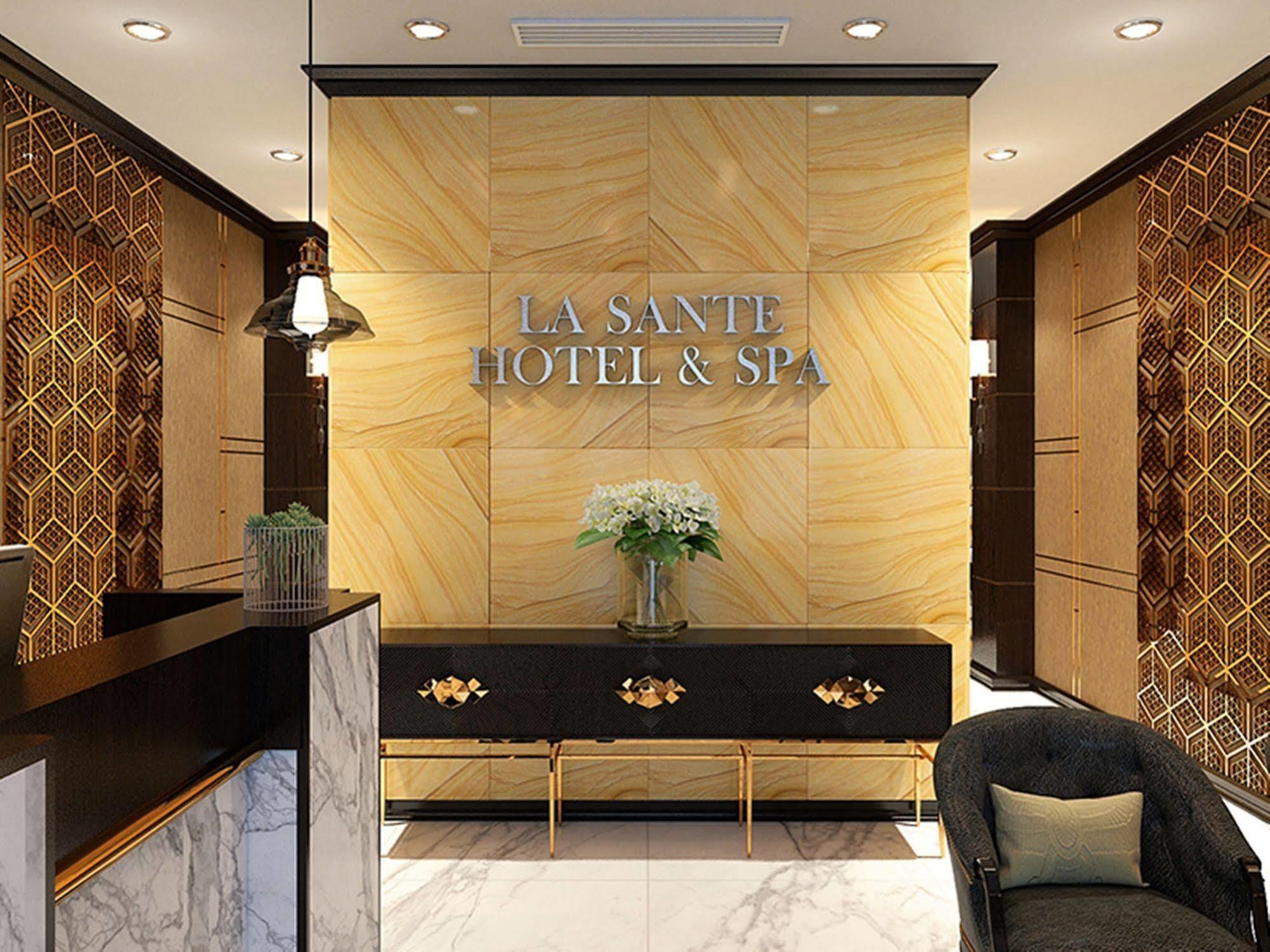 La Sante & Hanoi