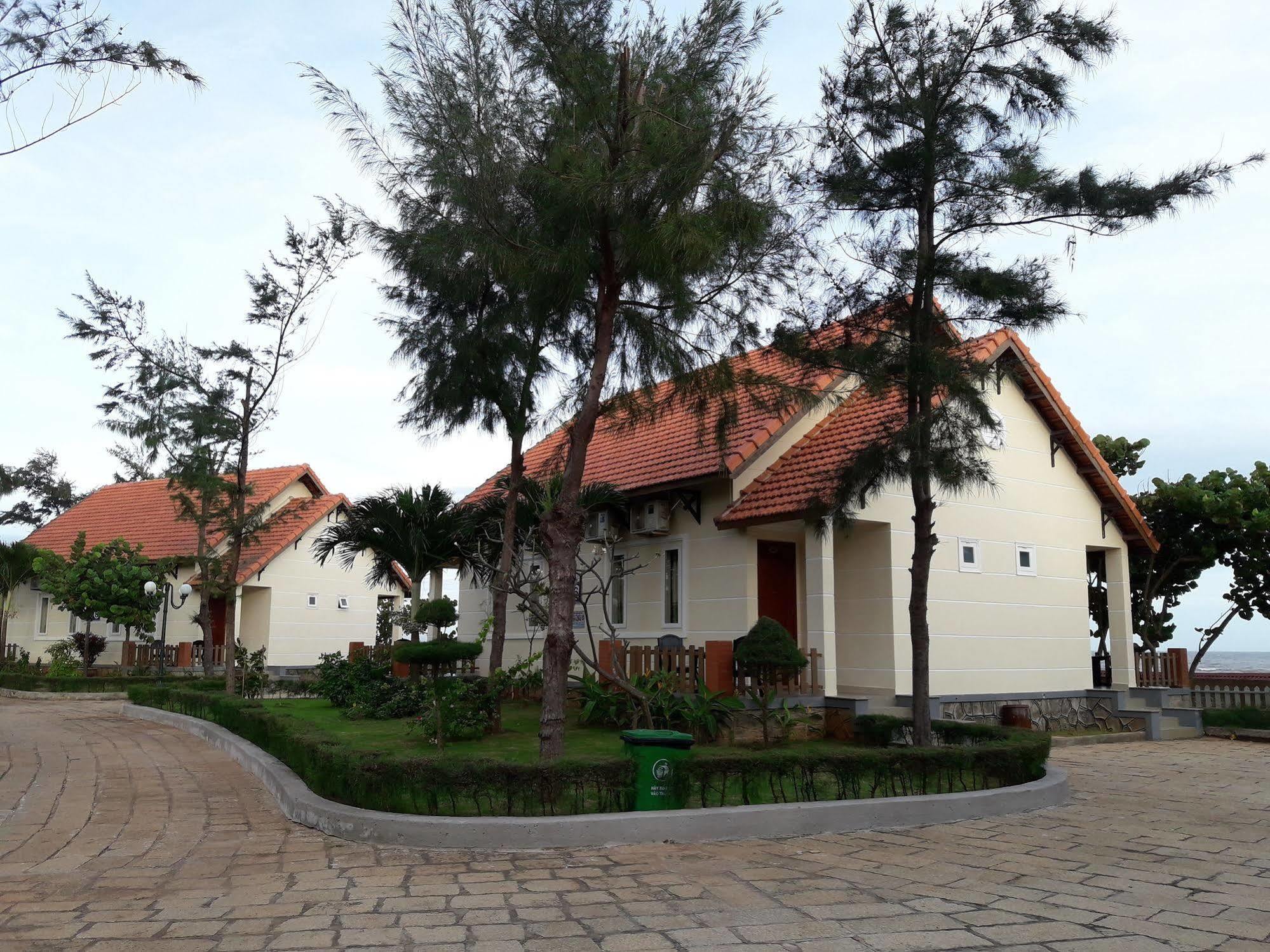 Duong Intourco Resort, 3*