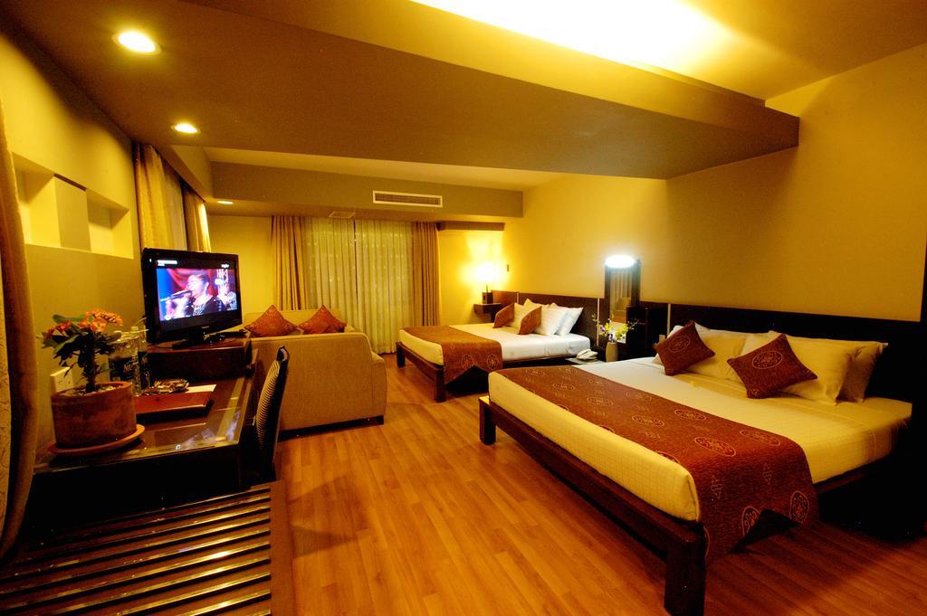 Paradise 3*