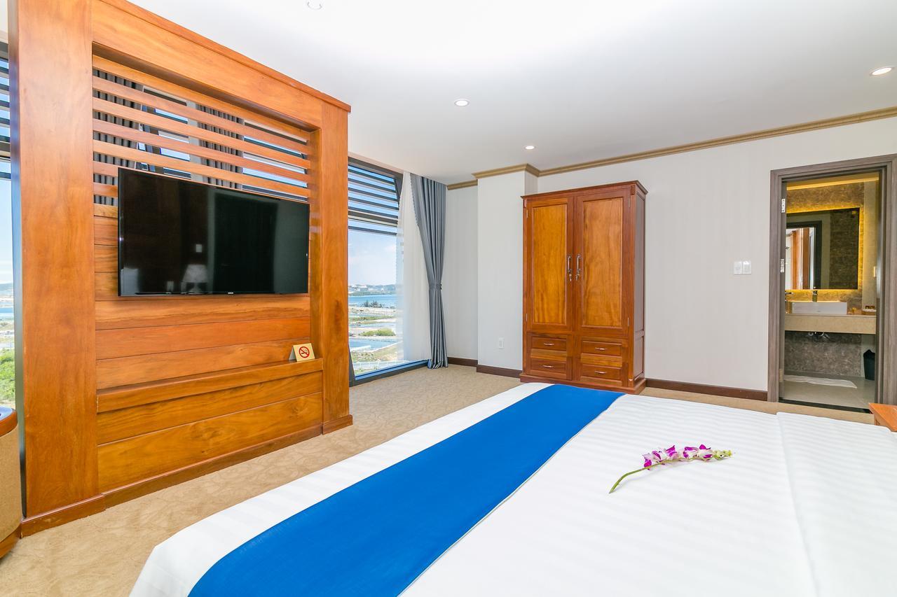 Hotel Navy Cam Ranh