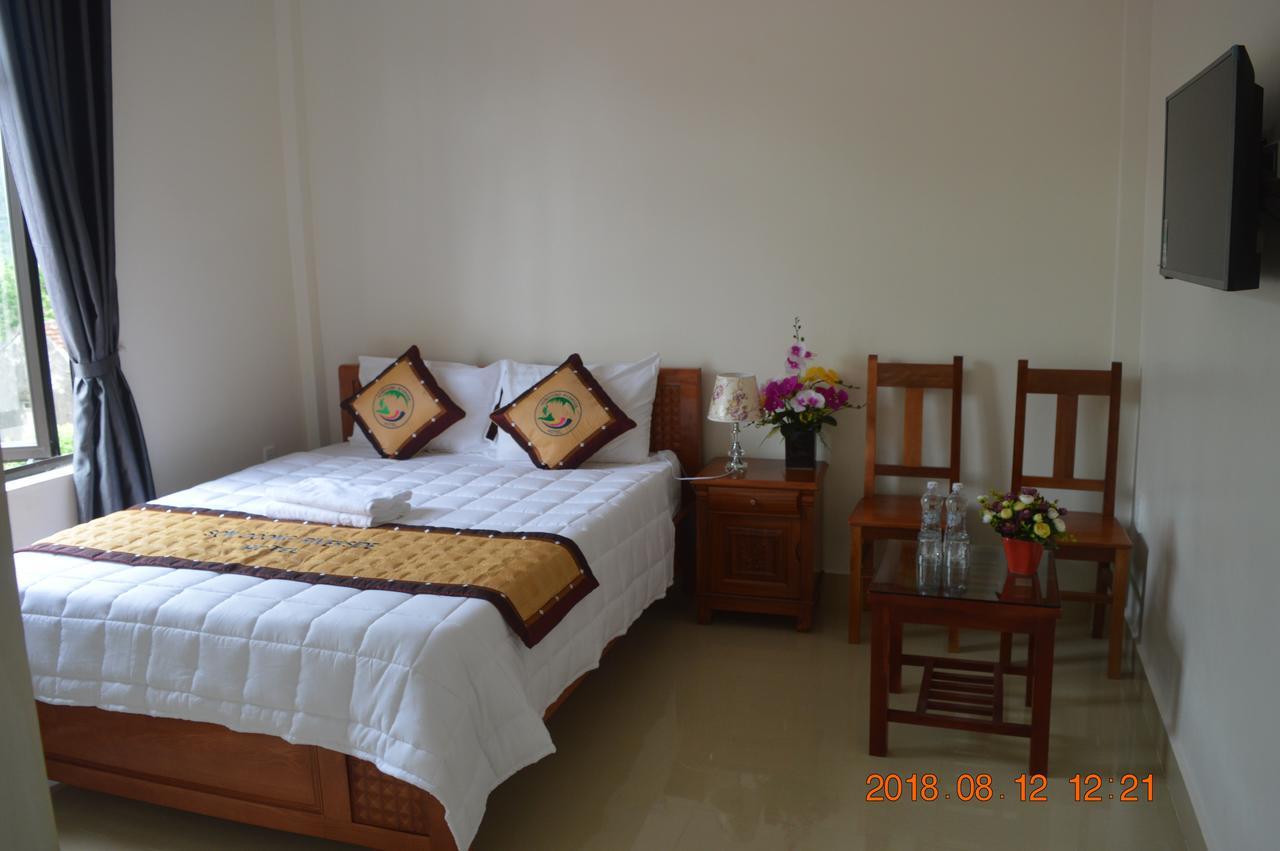 Son Doong Riverside Hotel 2*