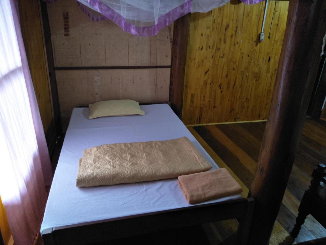 Lake-huyen Hao Bed & Breakfast Ba Be