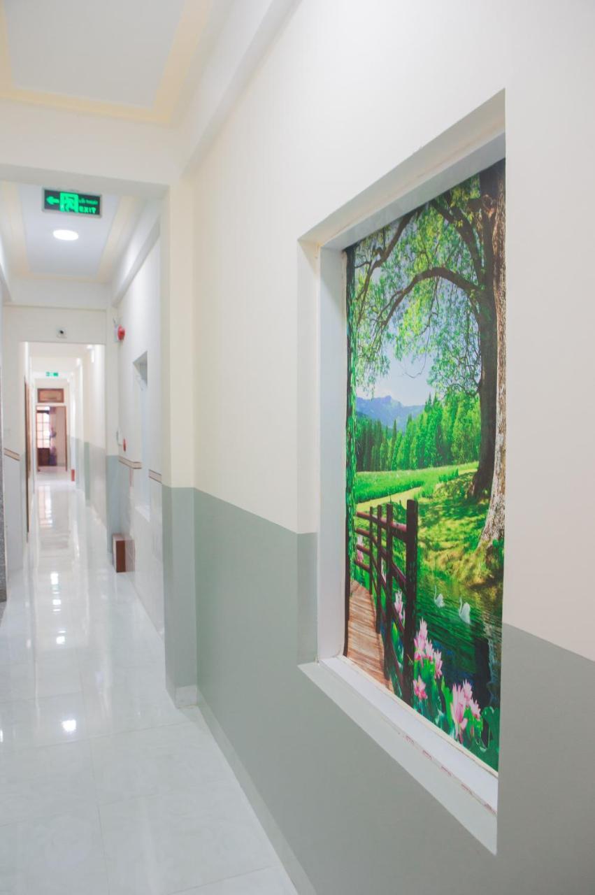 Trieu Hoang Hotel