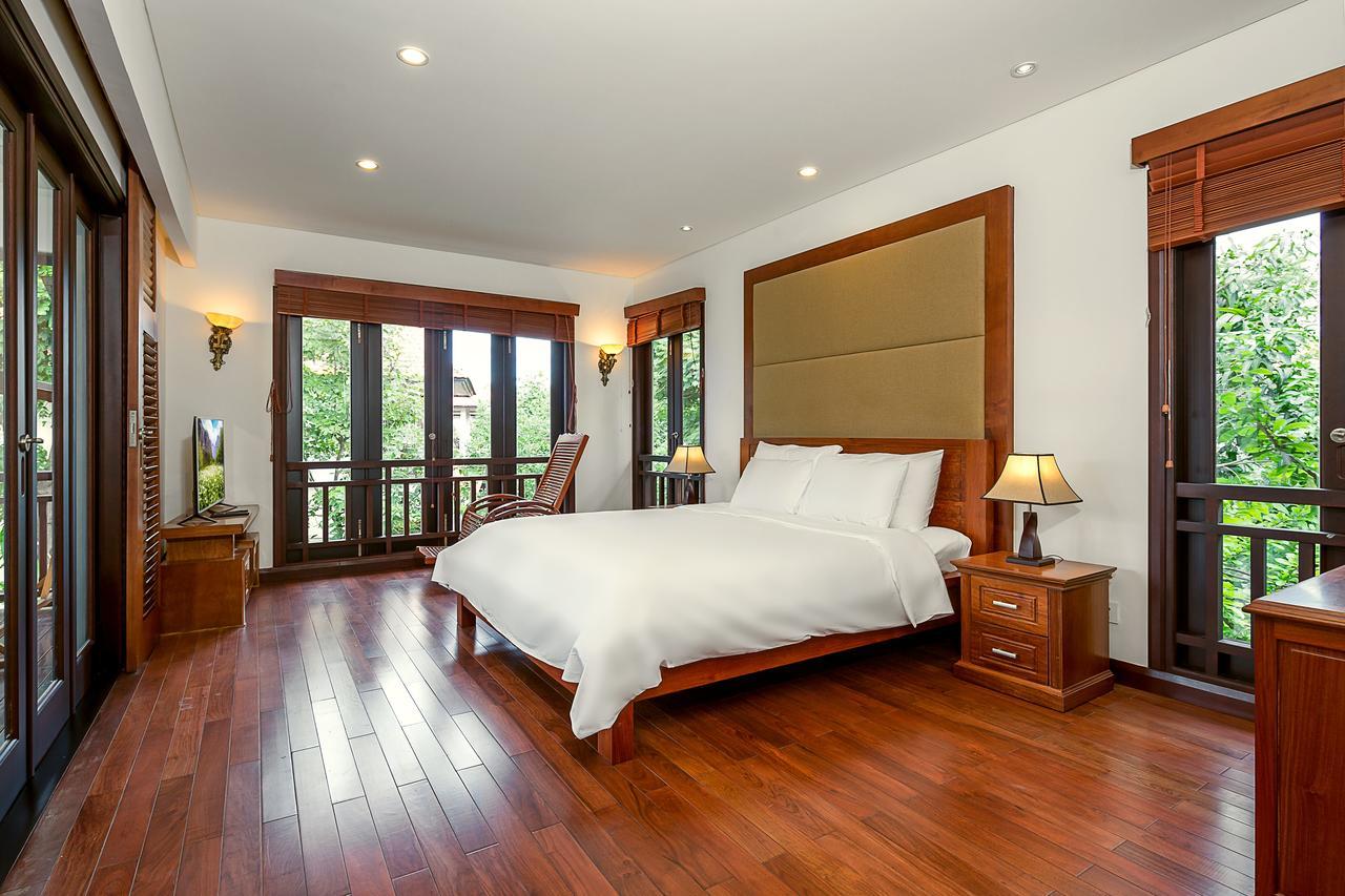 Tropical Villas Beach Villa