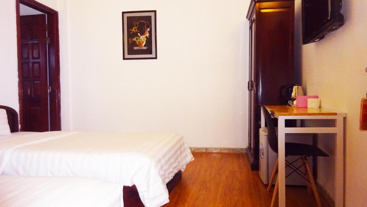 Discovery Ii Hotel