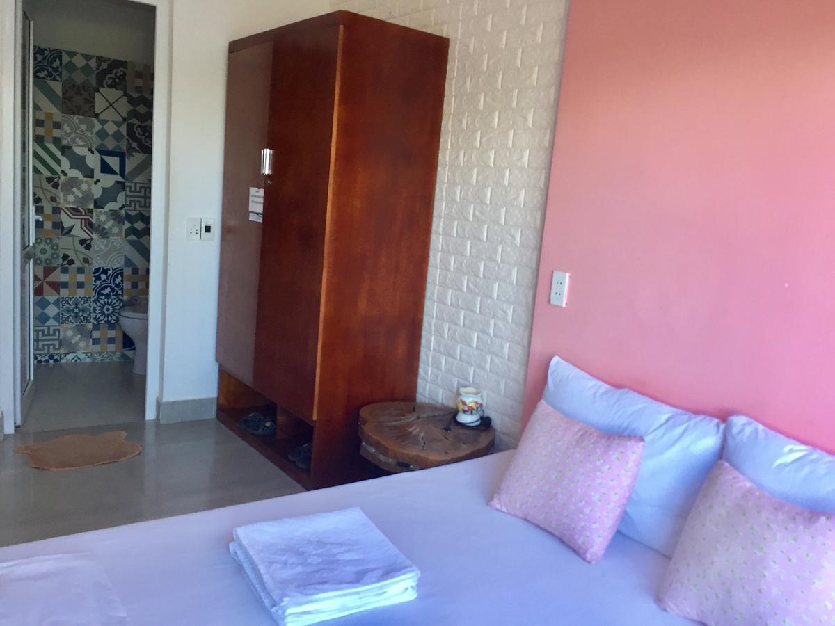 Homestay Dolphin *