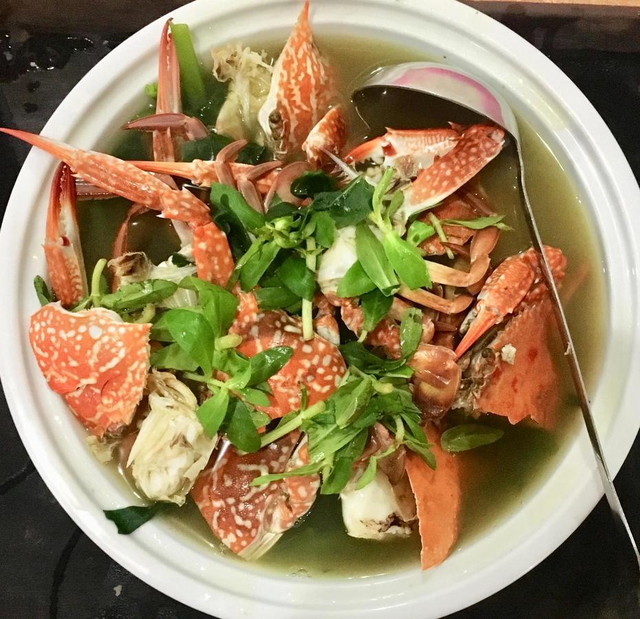 Hotel Aloha Halong