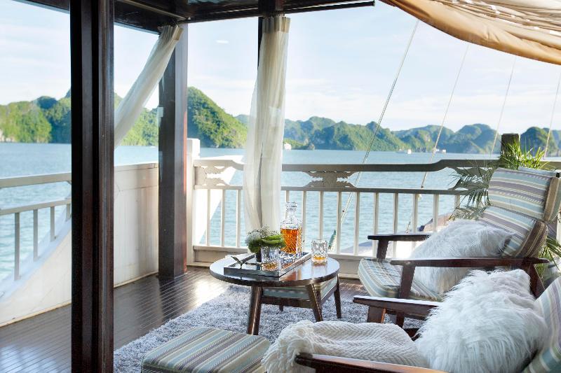 Hotel Hera Cruises Hanoi