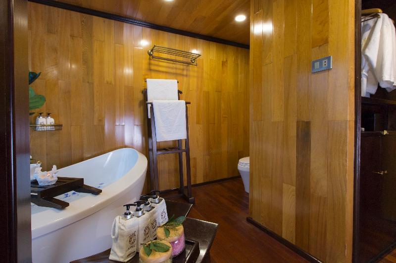 Hera Cruises 3* Hanoi