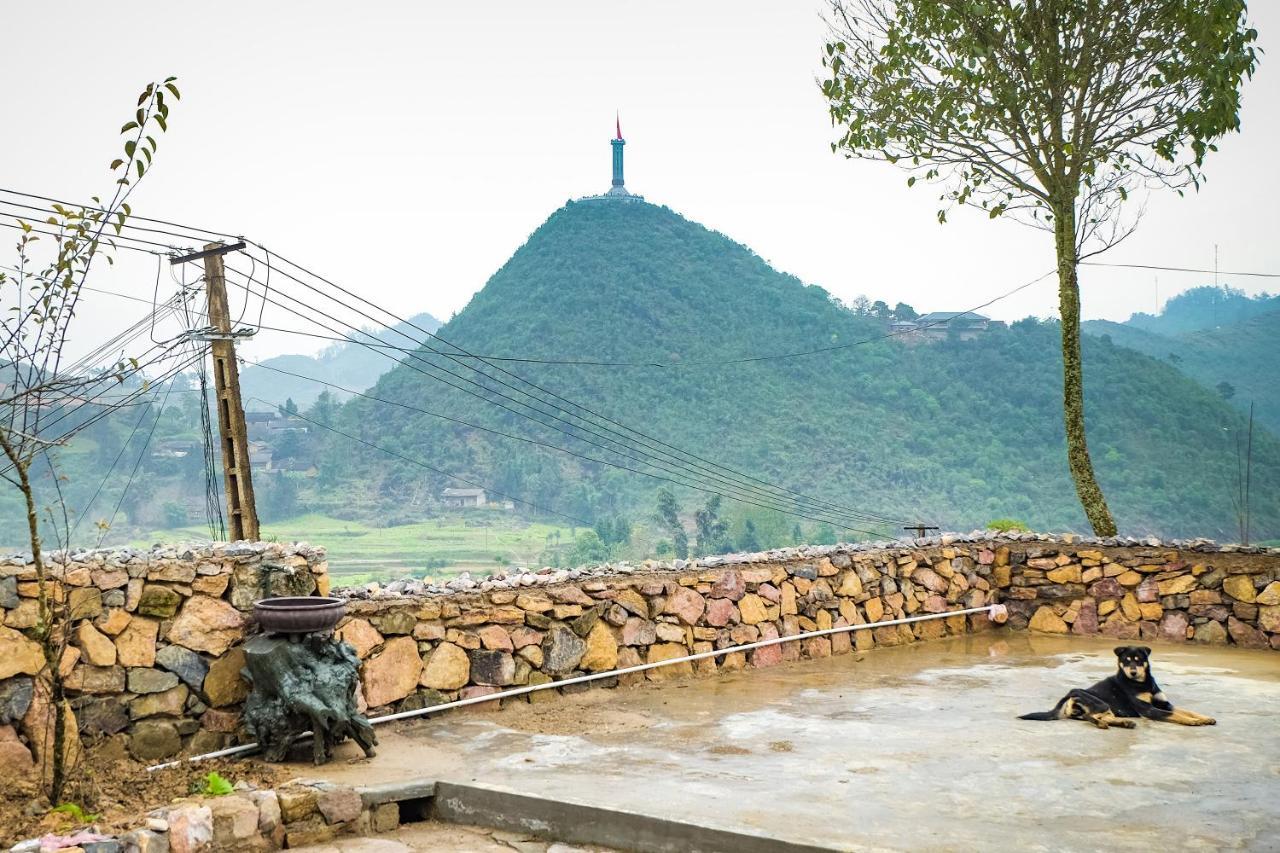 Homie Lodge Lang Xao Vang