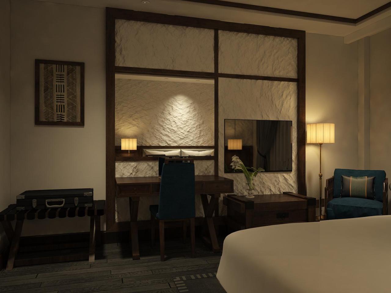Lotus Aroma Hotel 4*