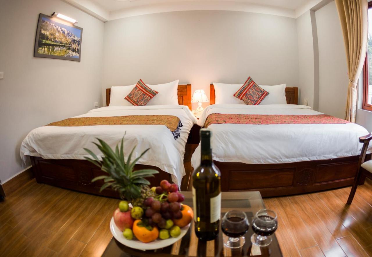 Land Hotel 3*