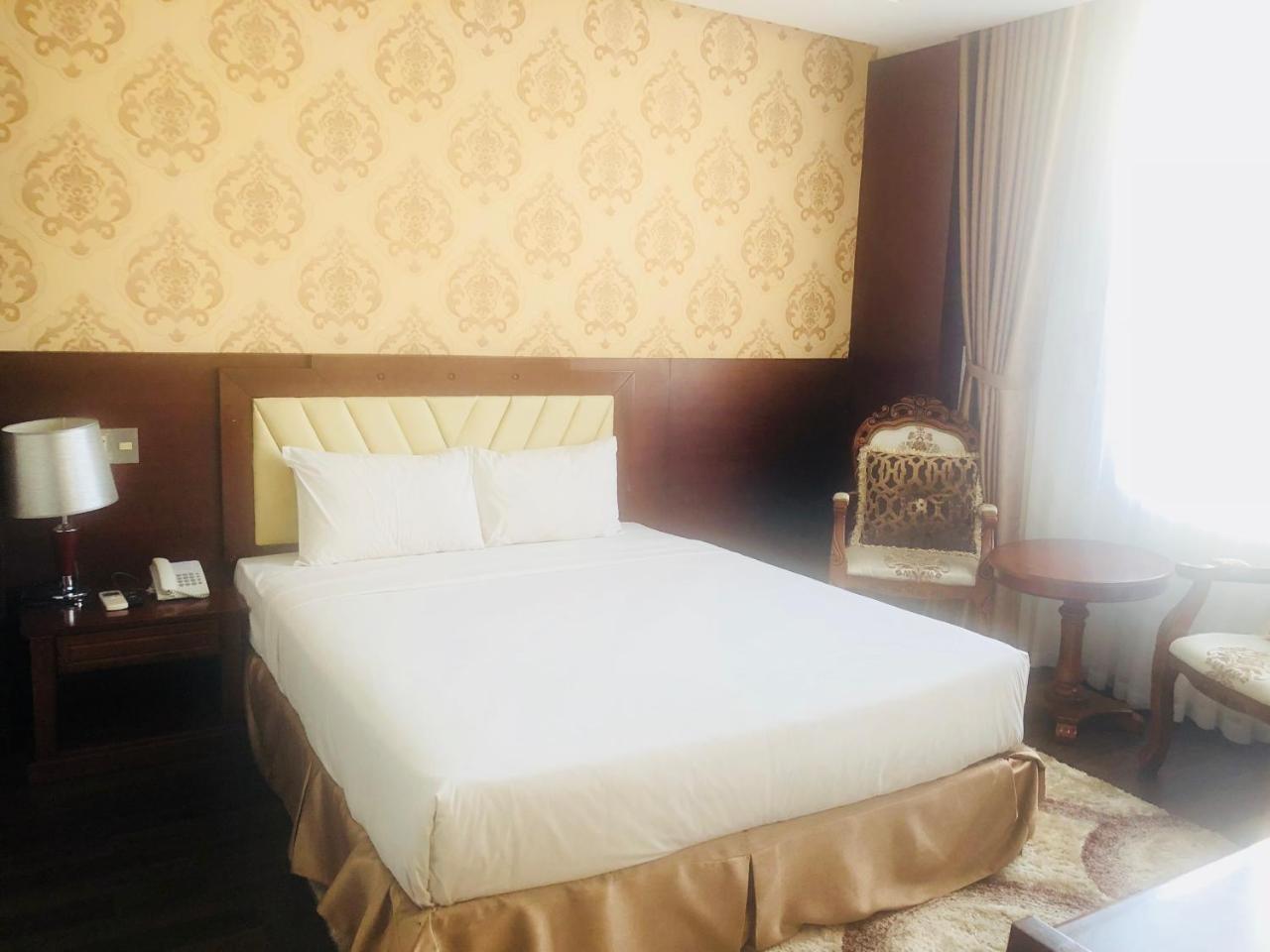 Gic Land Hotel.