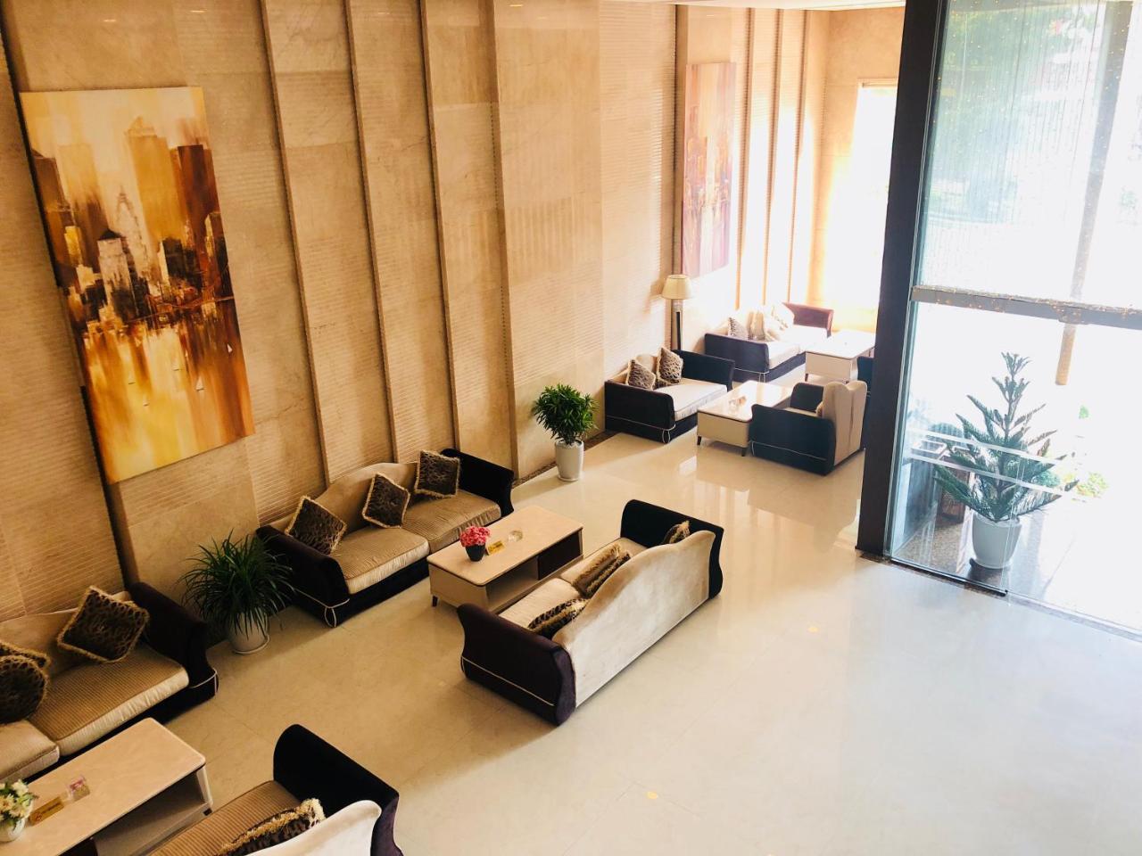 Gic Land Hotel. Hotel