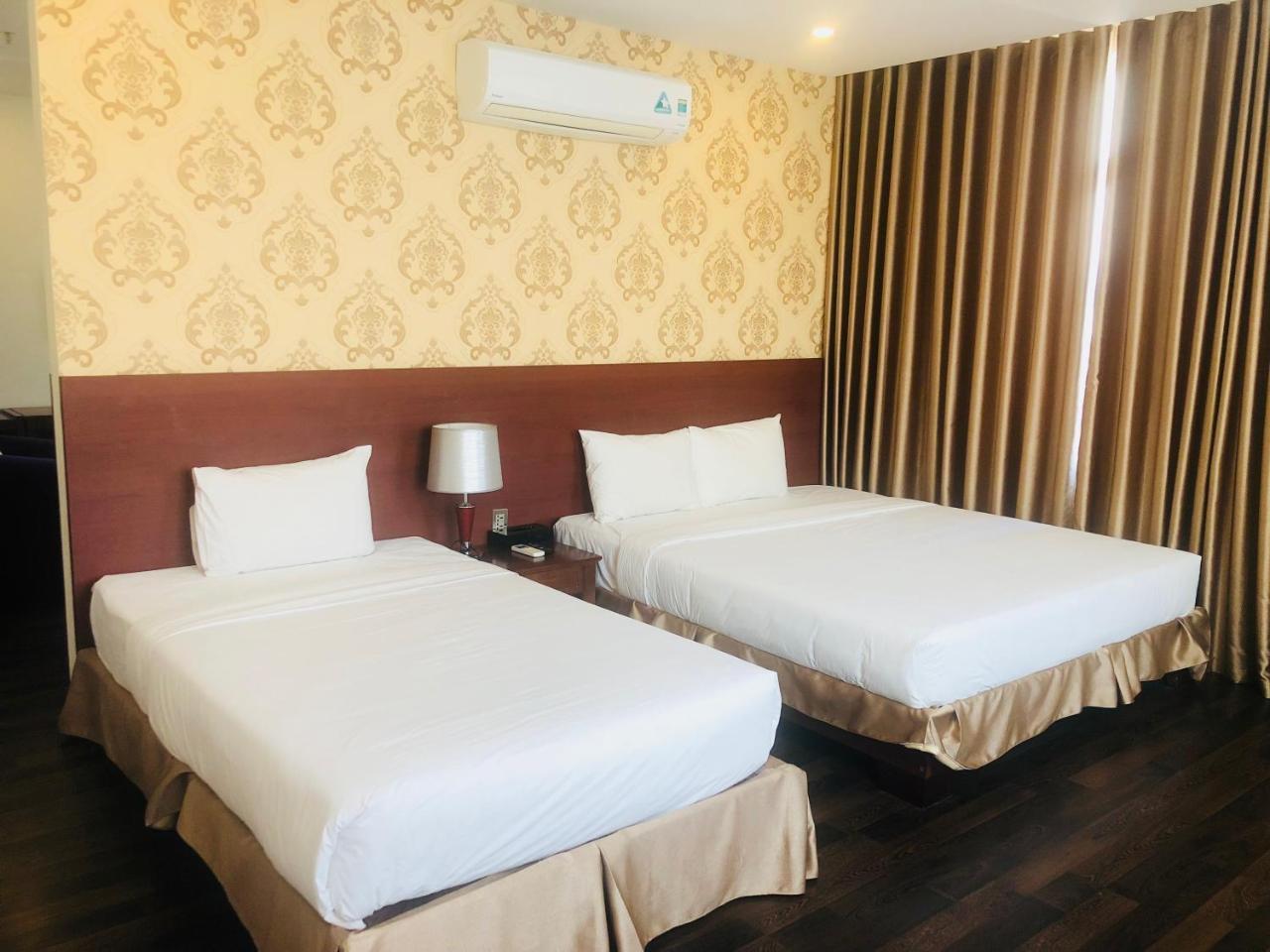 Gic Land Hotel.