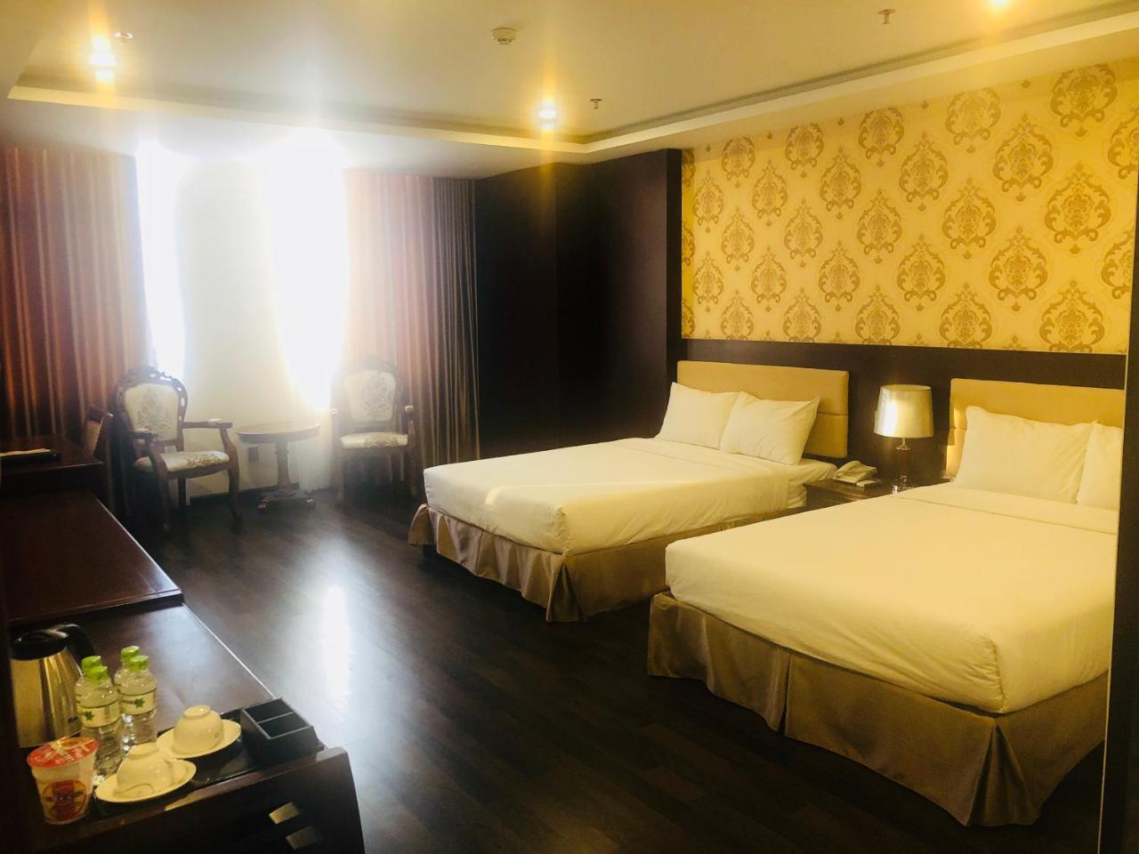 Gic Land Hotel.