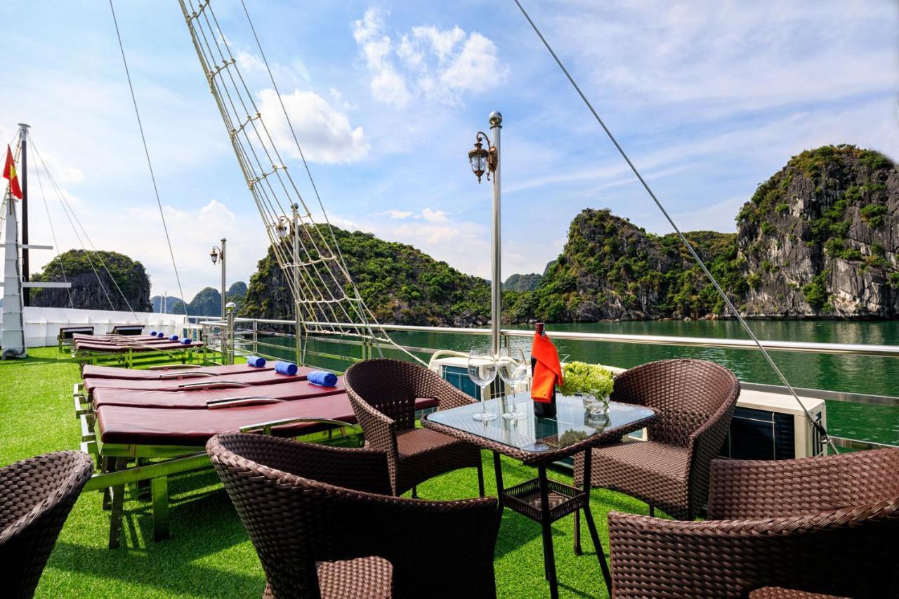 Venezia Cruises  Ha Long