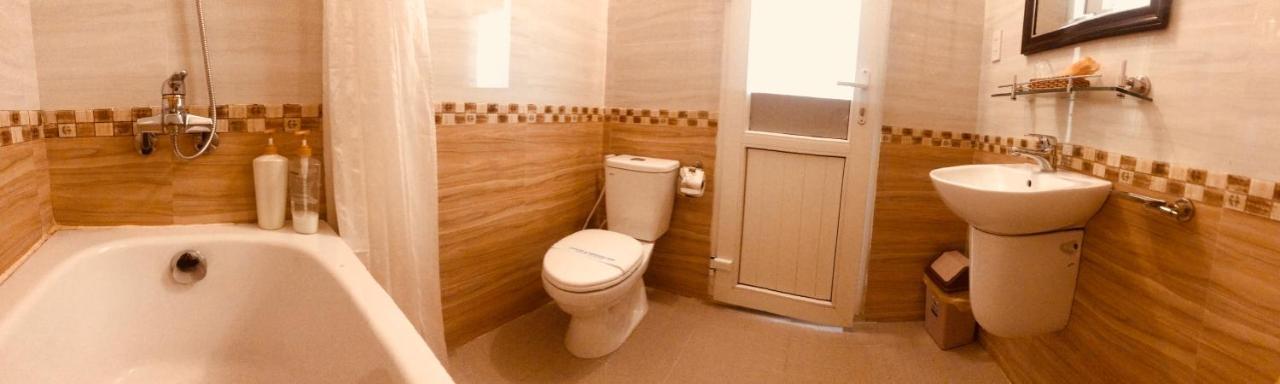 Hotel Nam Long 2*