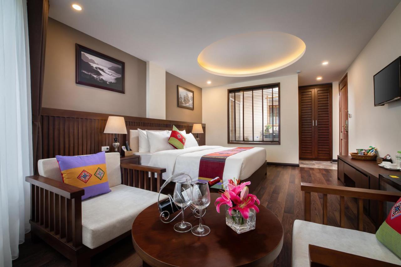 Khách sạn The View 4*