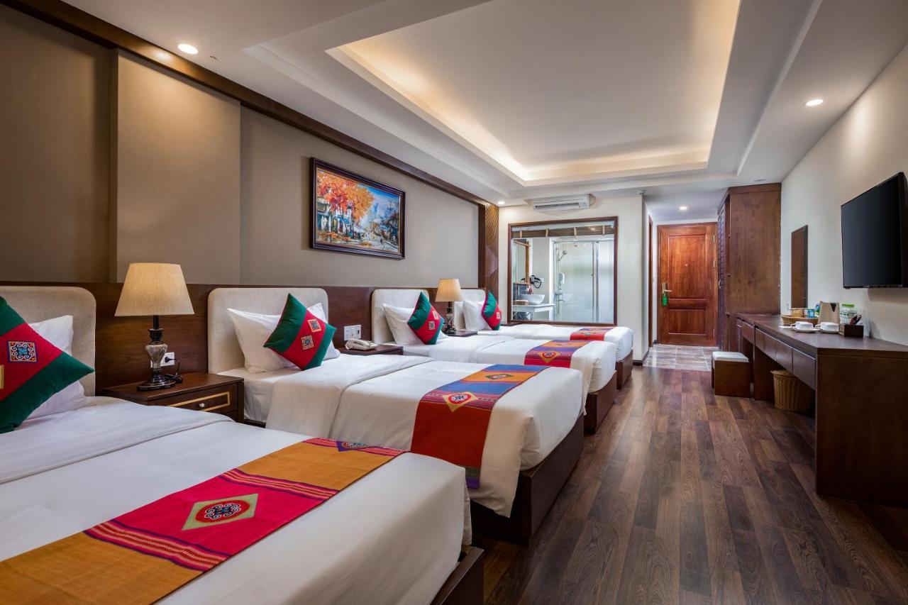 Khách sạn The View 4*