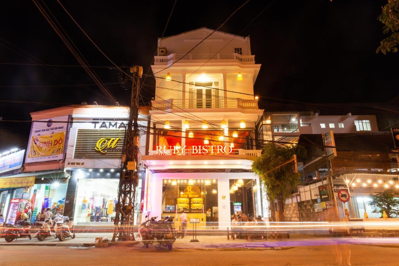 Hotel Ruby Bistro