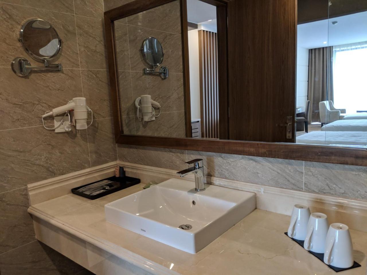 Khách sạn Muong Thanh Luxury