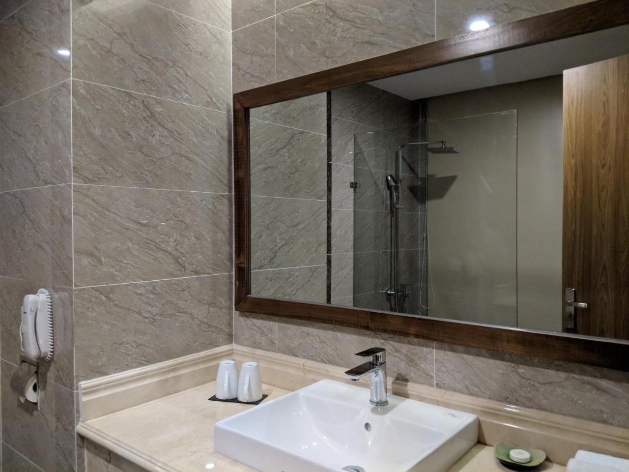 Muong Thanh Luxury 5*