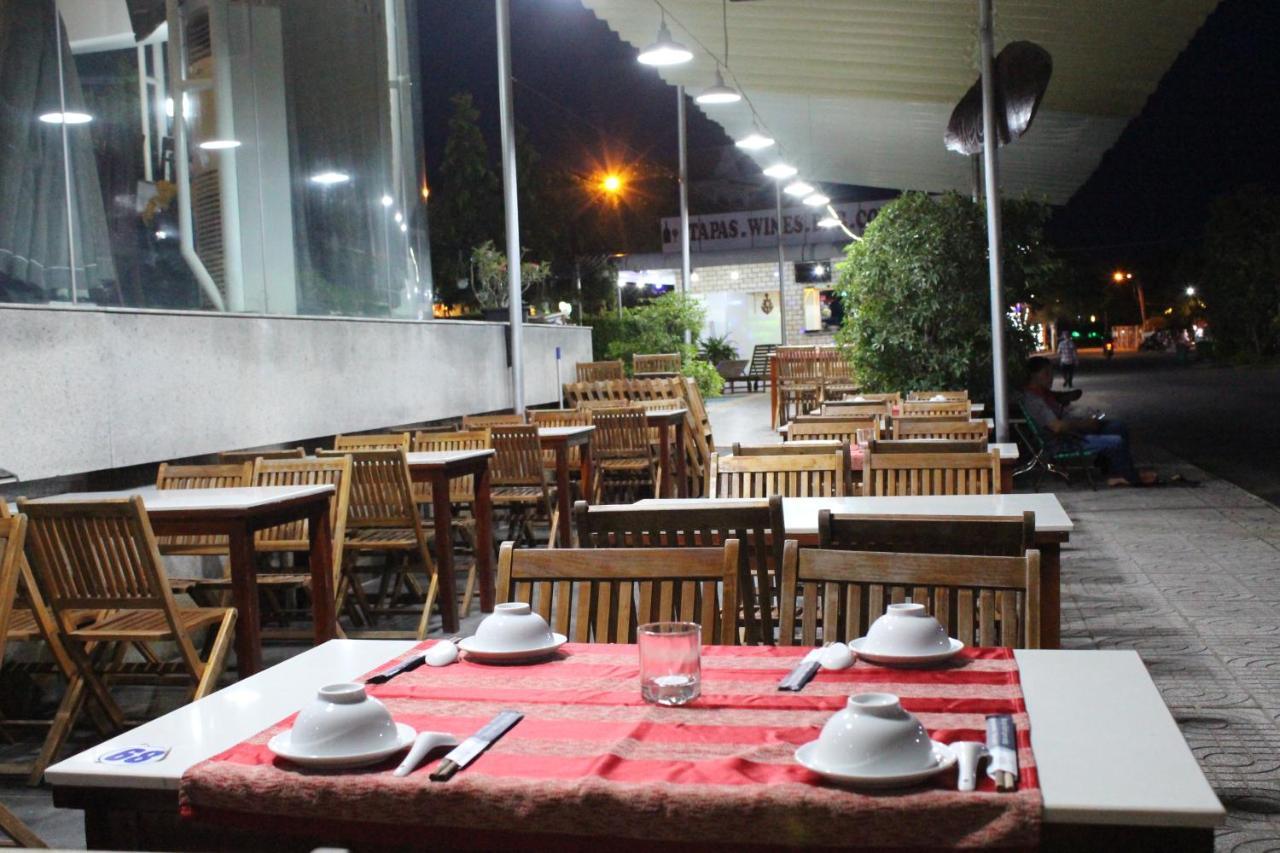 River Hotel Ha Tien