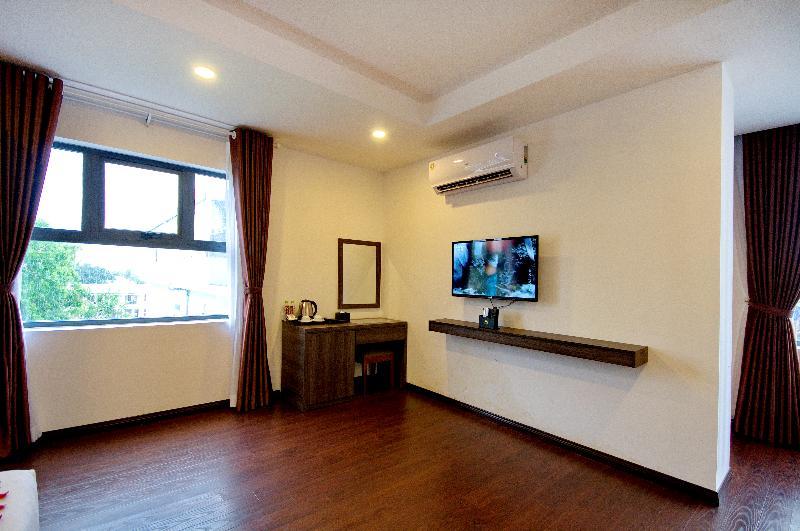 Aries Hotel