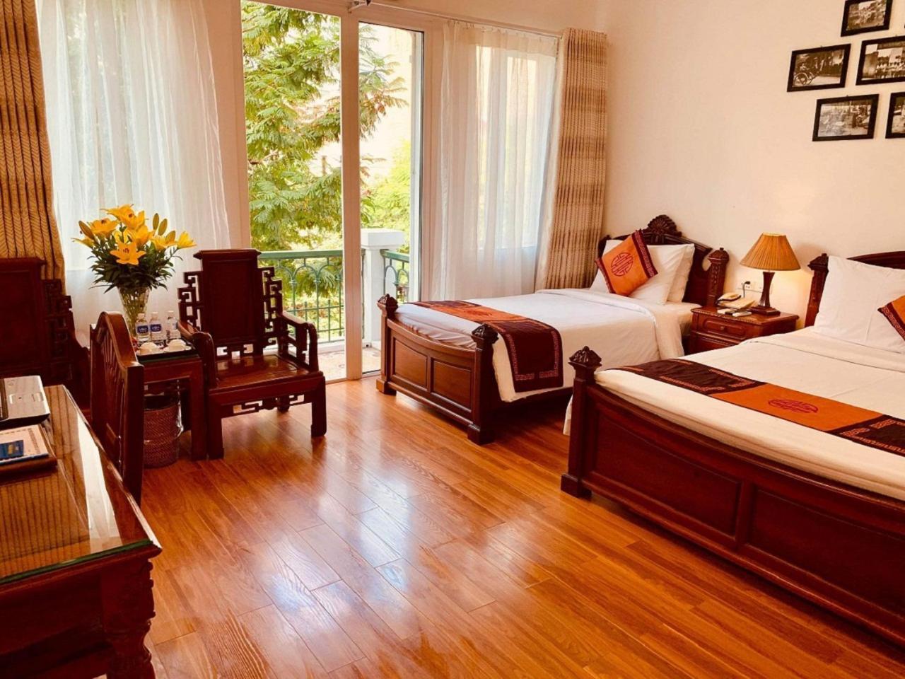 Phoenix Palace Khách sạn
