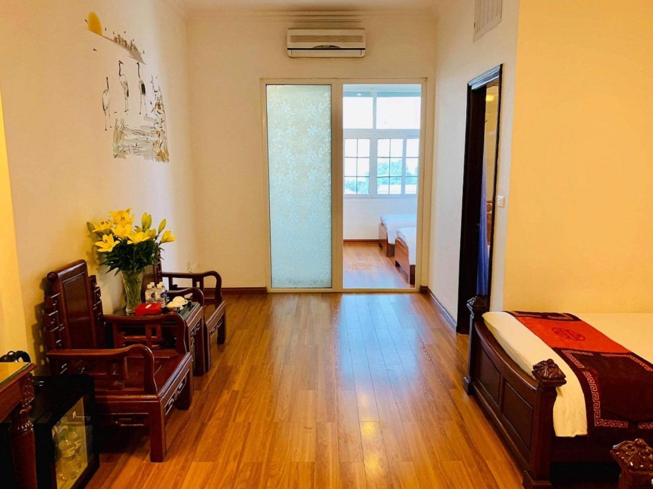 Phoenix Palace Khách sạn 3*