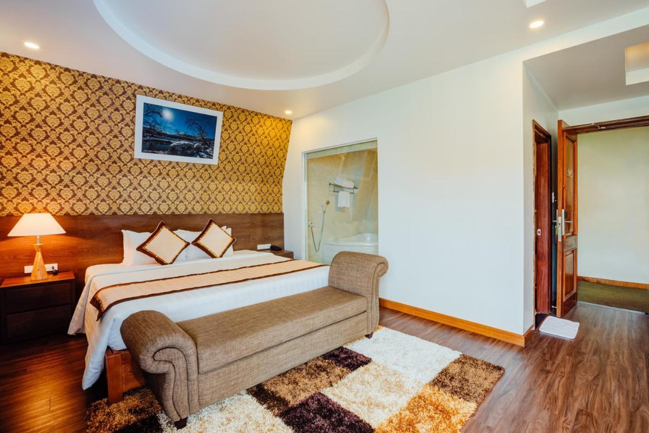 Nesta Hotel