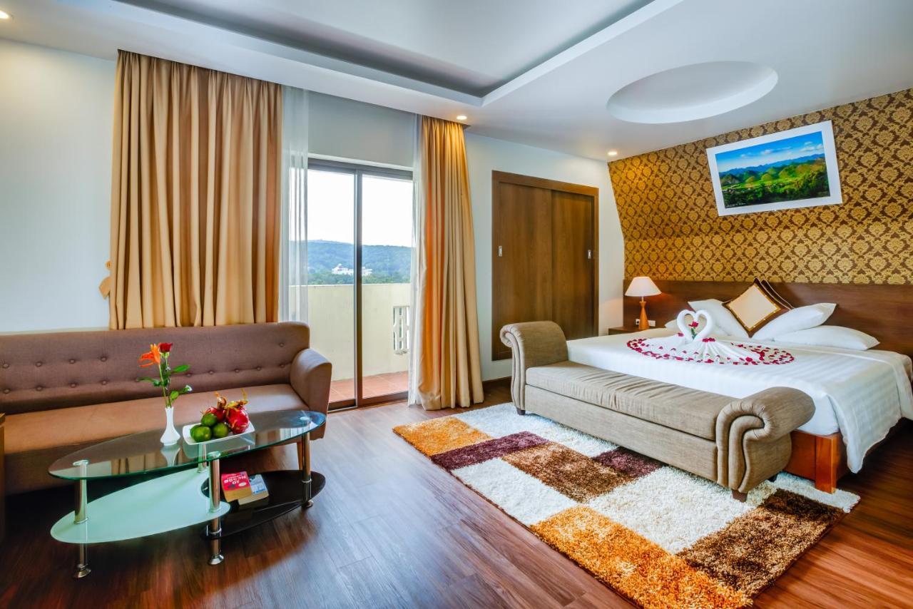 Nesta Hotel