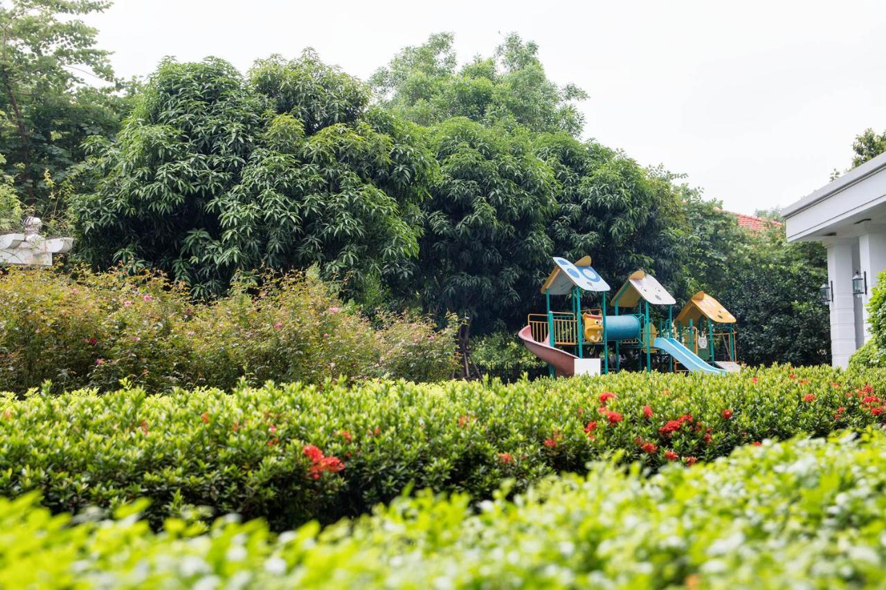 Elegant Westlake Hotel Hanoi