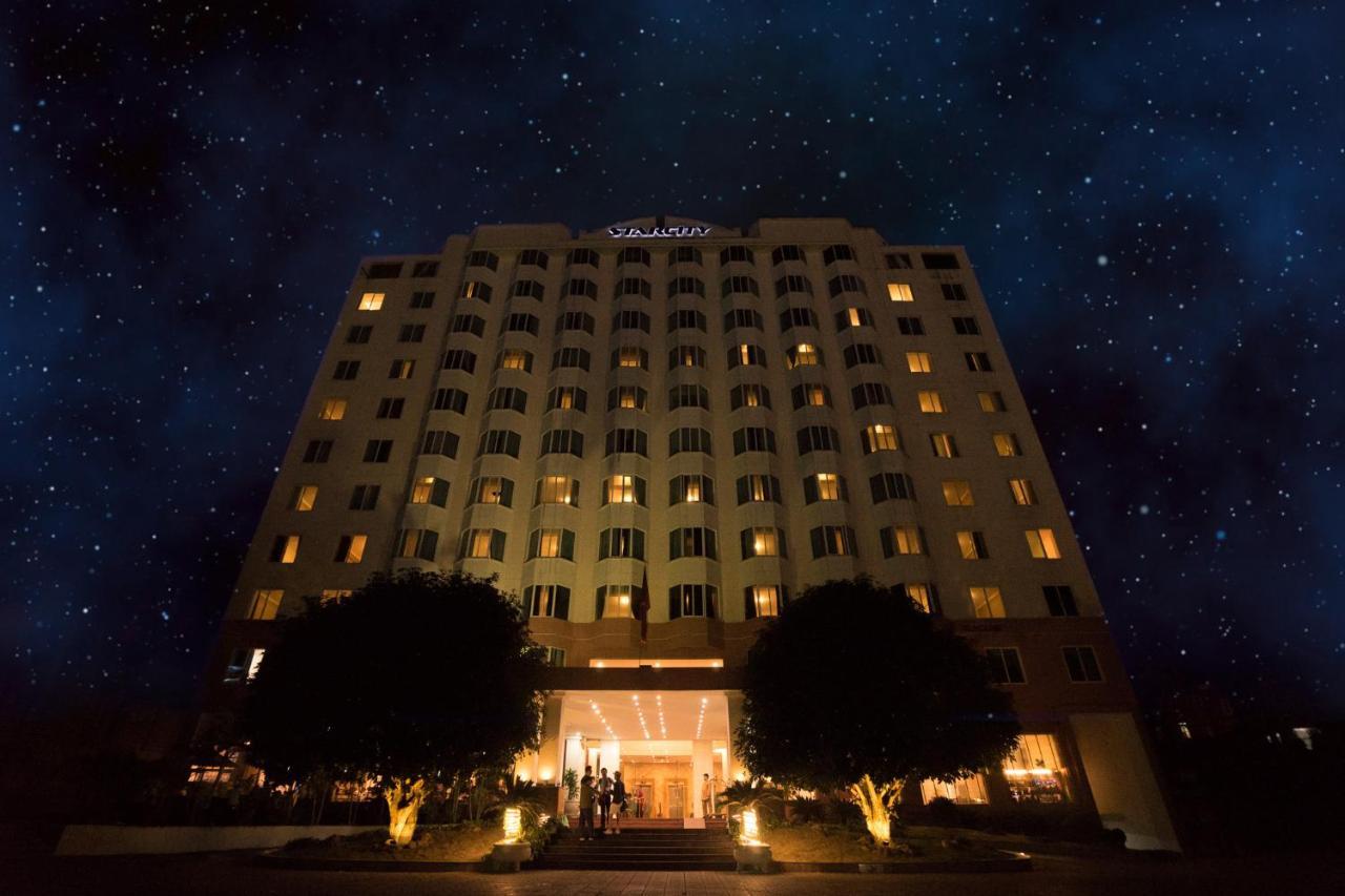 Hotel Aloha Halong 4*