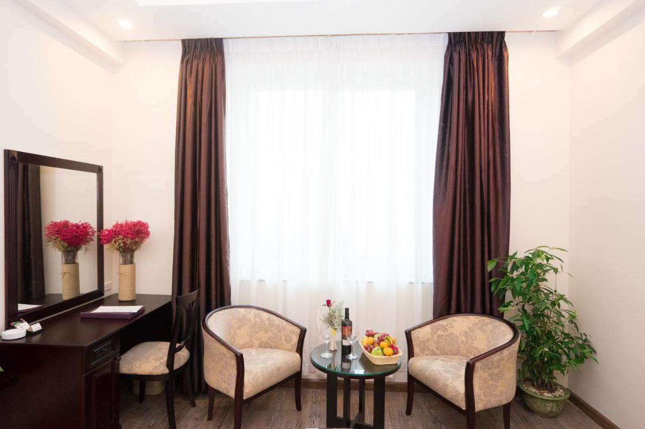Hotel Aloha Halong