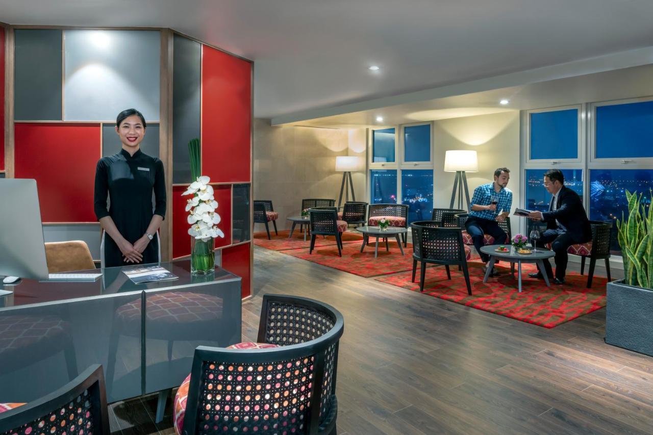 Mercure Phong Hotel