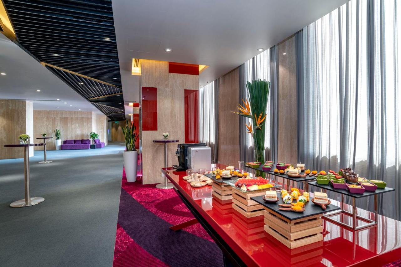 Mercure Phong Hotel 5*