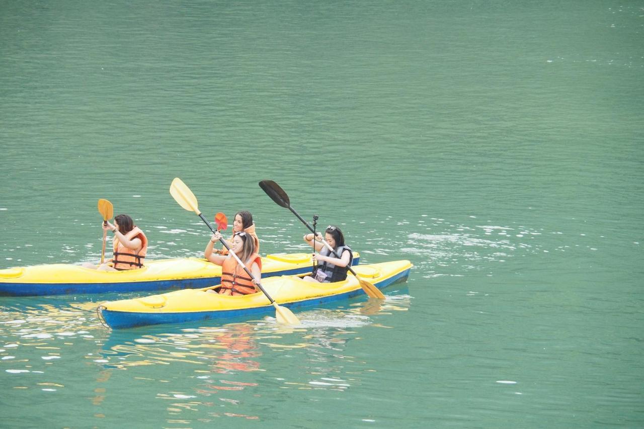 Sunlight Cruise  Ha Long