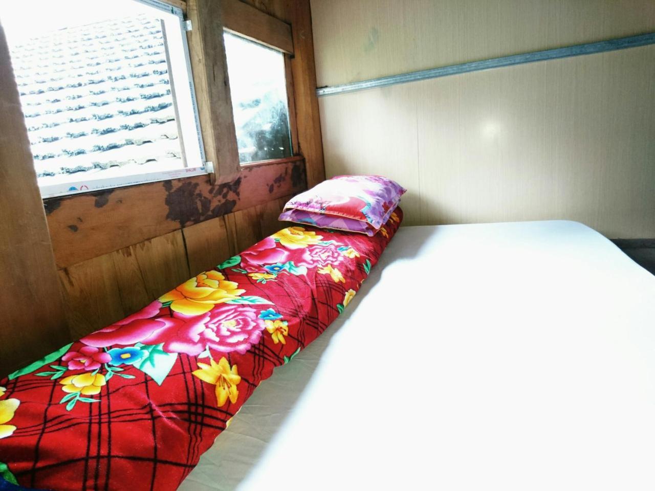 Dzay House *