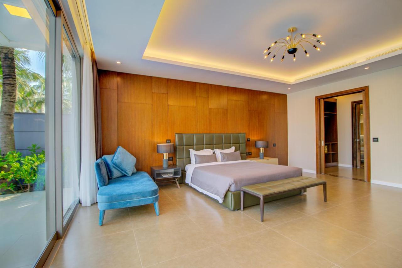 Villa 7 Bedrooms Beachfront Luxury Da Nang
