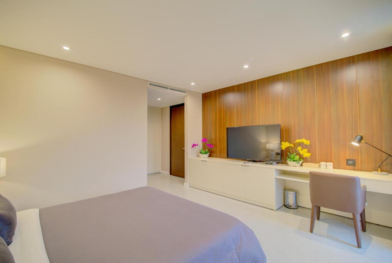 7 Bedrooms Beachfront Luxury Villa Da Nang
