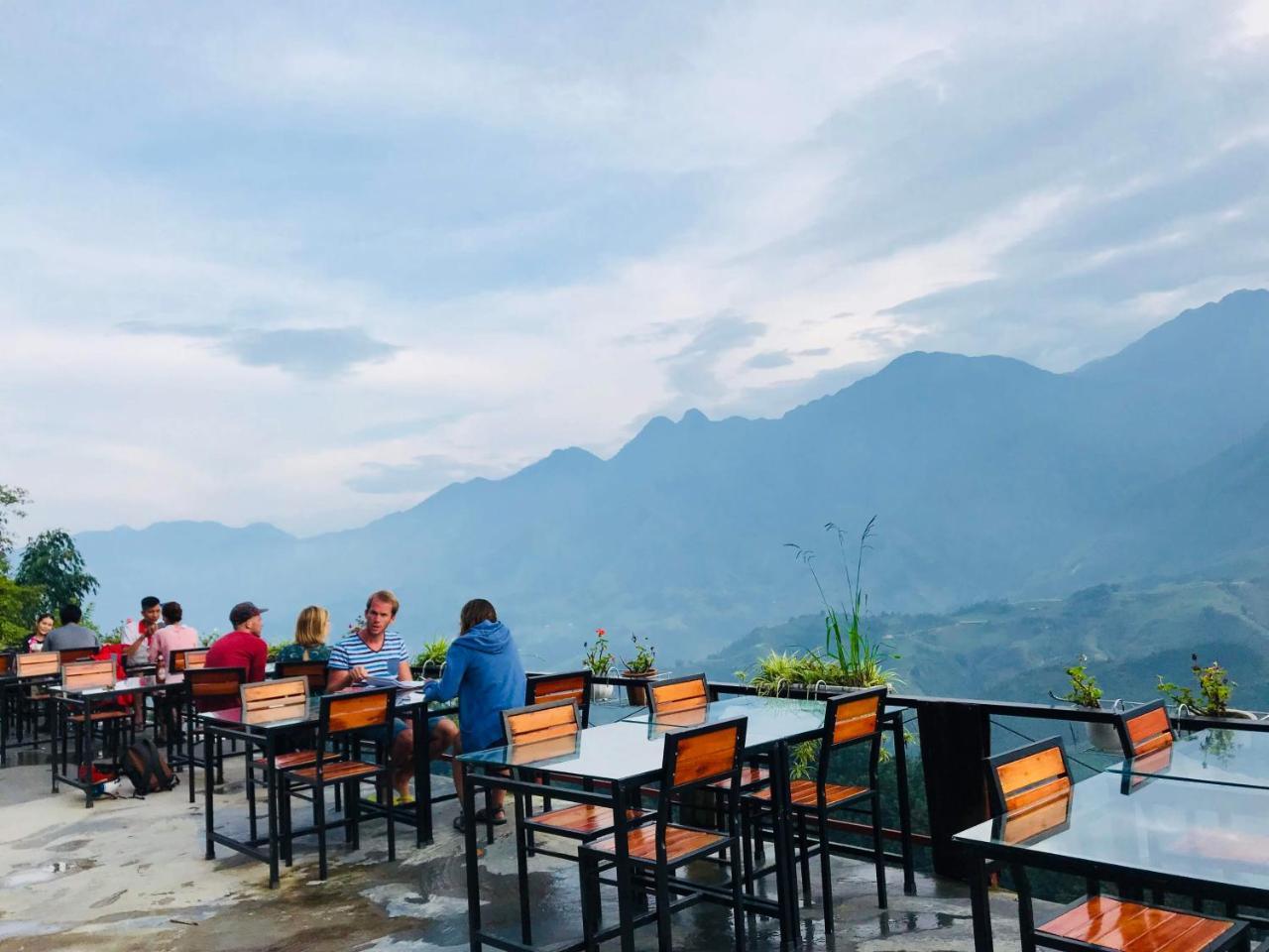 Fansipan Terrace Cafe And Sa Pa
