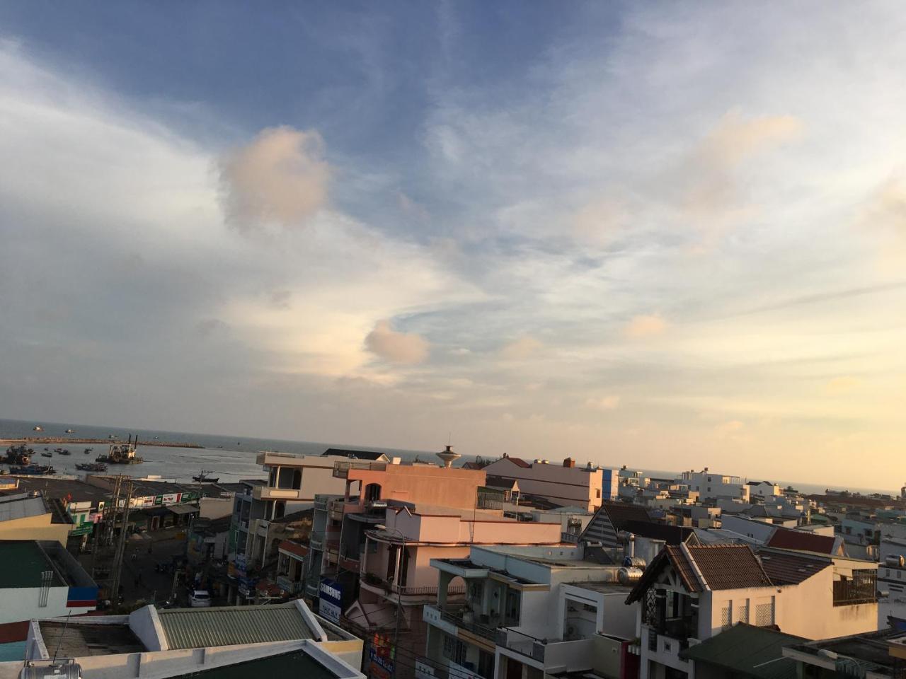 Tan Phu * La Gi