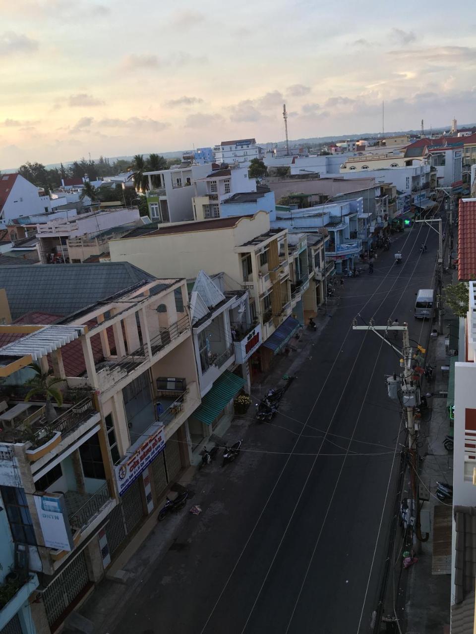 Khách sạn Tan Phu *