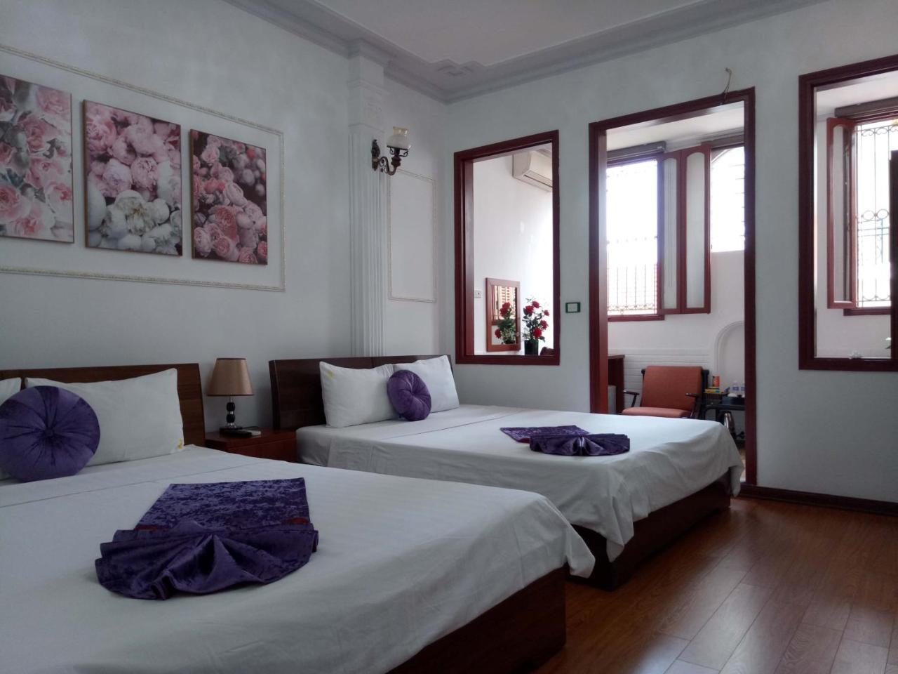 Hotel Iris Legend