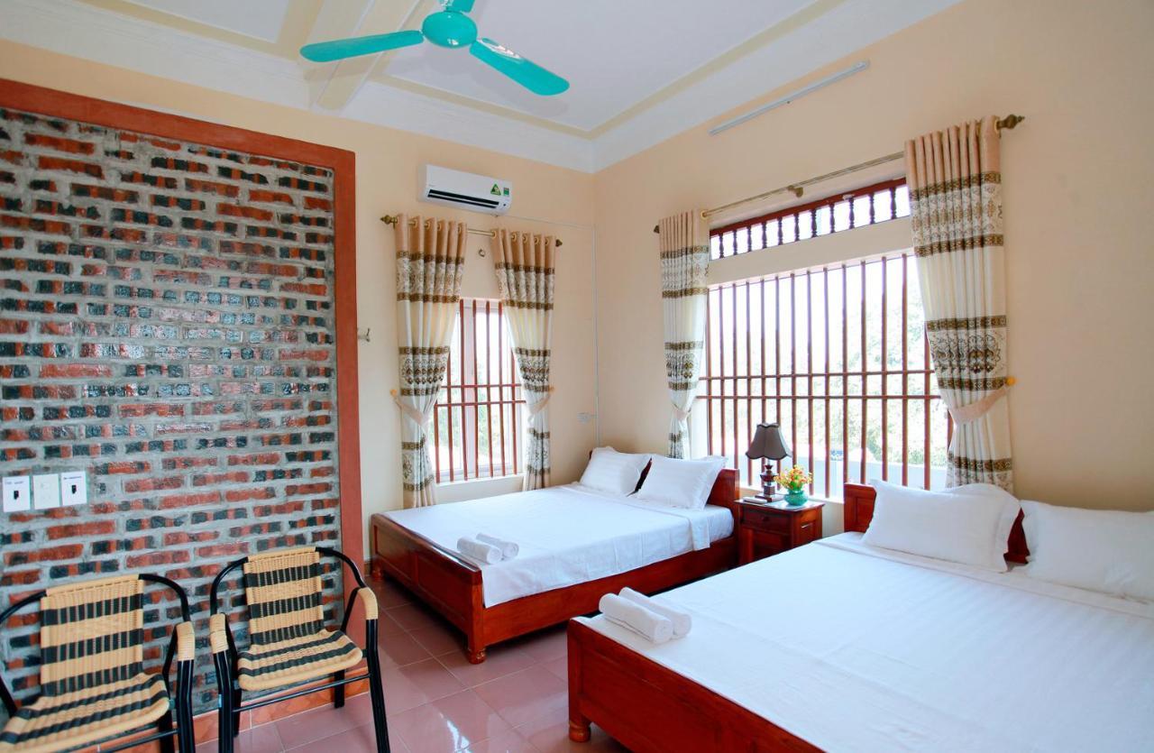 Mountain View & Restaurant Homestay *